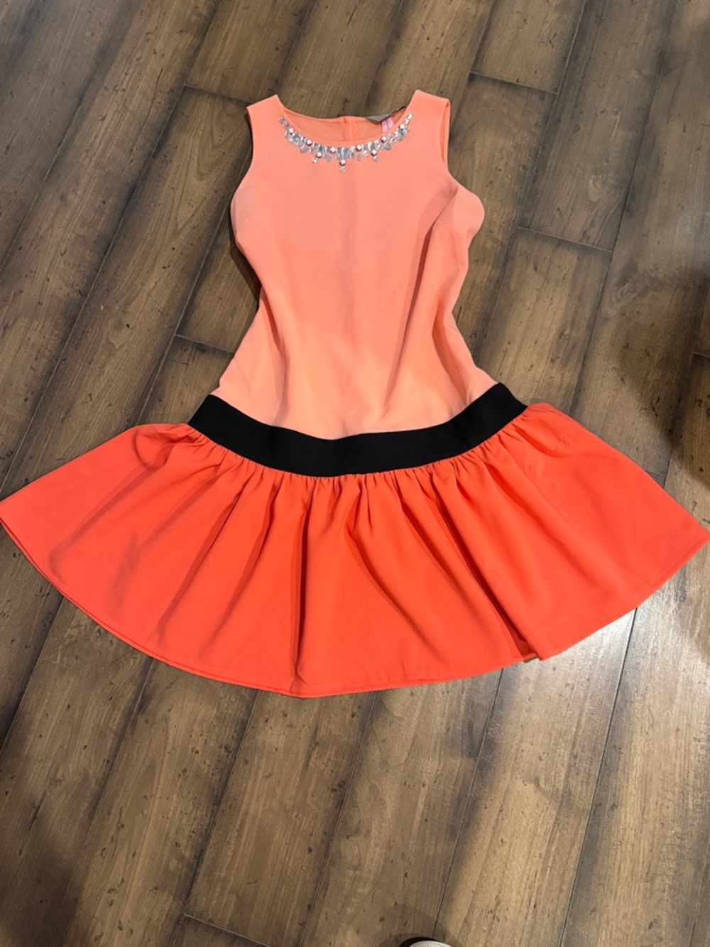 🧡2 Tone Color Block Orange/Tangerine Skirted Mini Dress

🍑Size 8